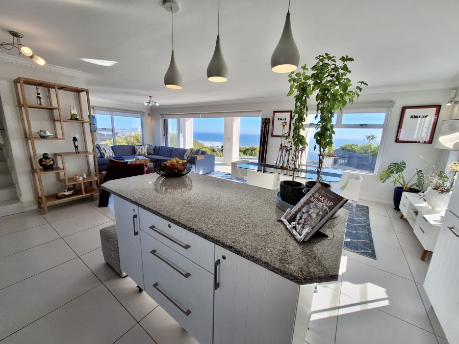 5 Bedroom Property for Sale in Yzerfontein Western Cape